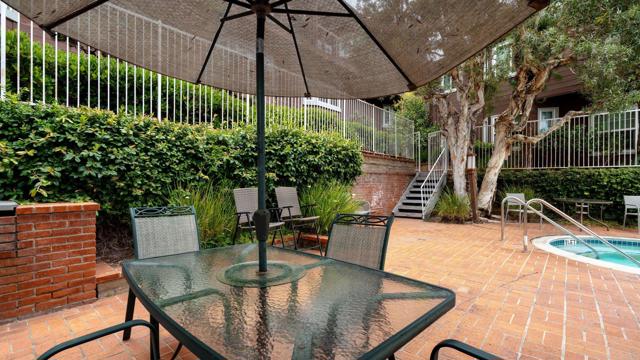 1806 McKee St, San Diego CA: https://media.crmls.org/mediaz/b28bdf5b-9a99-4303-b913-f4b50717d846.jpg