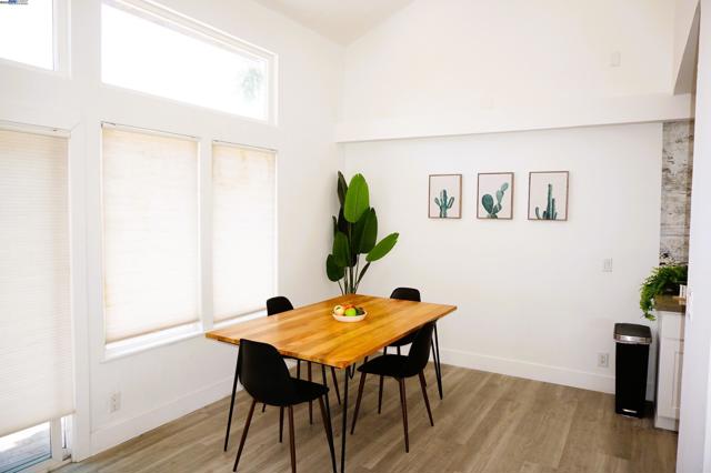156 Briarwood Dr, Hayward CA: https://media.crmls.org/mediaz/b28ca762-2339-48fb-af1b-bc26d7268920.jpg
