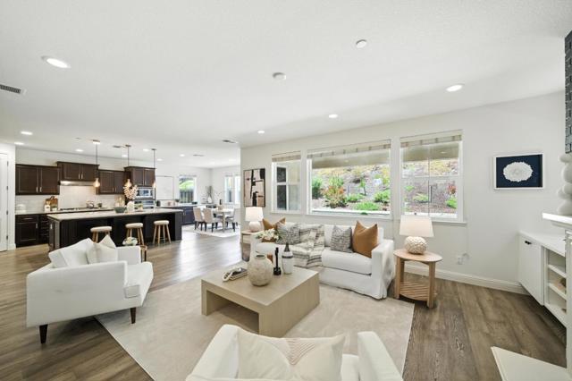 28780 Vista Grande Drive, Hayward CA: https://media.crmls.org/mediaz/b28cc68d-8b91-45f4-896d-380910dbf30d.jpg