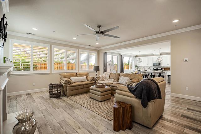 Image 16 of 60 For 5529 Mountain Ridge Way