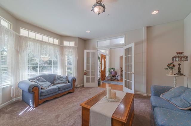 8631 Woodland Heights Court, Salinas CA: https://media.crmls.org/mediaz/b28d07aa-7932-418a-9e85-025d5c2fdbe4.jpg