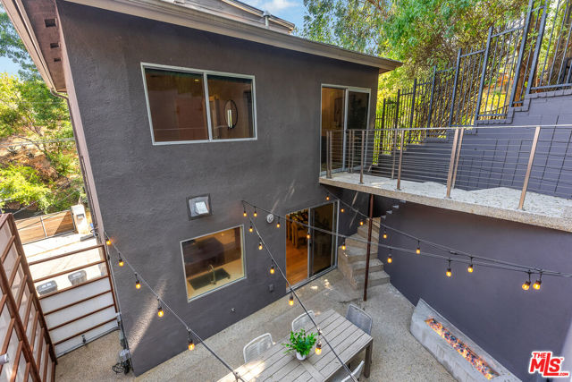 7242 Woodrow Wilson Drive, Los Angeles CA: https://media.crmls.org/mediaz/b28d84fe-021c-4a37-9e8c-431a03db0aba.jpg