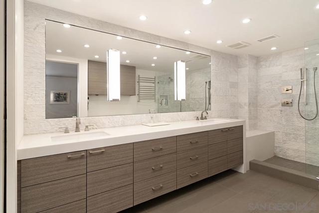 Image 5 of 49 For 3860 Riviera Dr  301