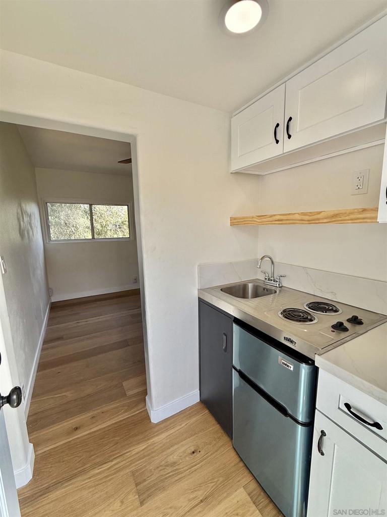 2331 Shamrock St #Studio