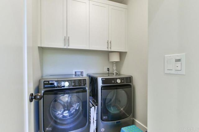 Detail Gallery Image 27 of 39 For 573 H, Coronado,  CA 92118 - 3 Beds | 3 Baths