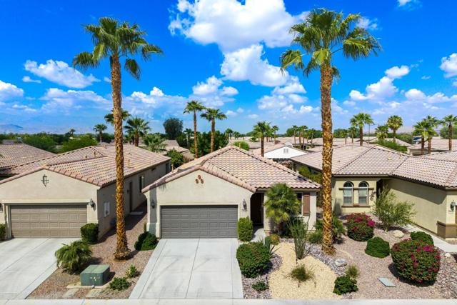 39859 Corte Velado, Indio CA: https://media.crmls.org/mediaz/b28fe4b7-e9bb-406f-8610-264448b5bd04.jpg