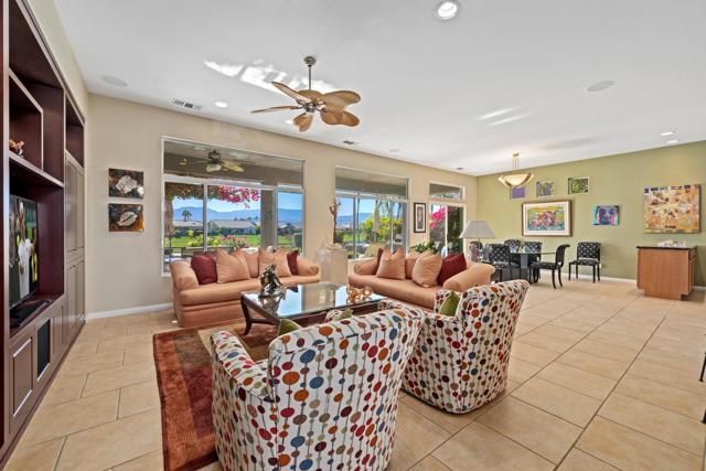 78795 Alliance Way, Palm Desert CA: https://media.crmls.org/mediaz/b2910a24-1f85-4d50-90aa-a5ac6883e294.jpg