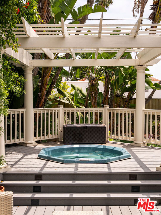 1402 N Benton Way, Los Angeles CA: https://media.crmls.org/mediaz/b291de7f-06e3-4617-9636-818dca11e3c2.jpg