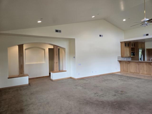 24726 Zanja Place, Ramona CA: https://media.crmls.org/mediaz/b29209f9-4dd0-44de-894e-f6d65d005136.jpg