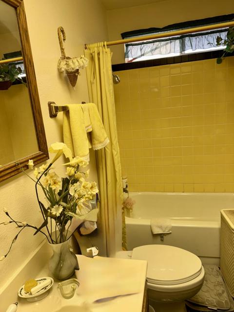 6767 Peterson Road, 29 Palms CA: https://media.crmls.org/mediaz/b292239e-836c-4d0f-bfbc-7db344d1bedb.jpg