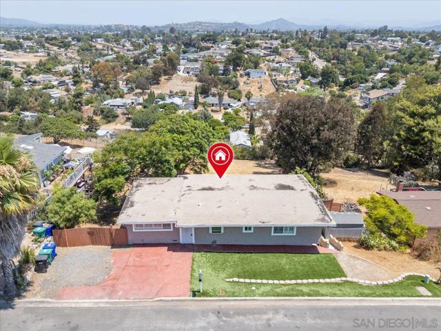 2035 Paradise St, San Diego CA: https://media.crmls.org/mediaz/b292e215-0c2c-42ac-a3f8-024de7825f67.jpg
