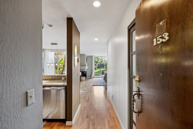 Image 3 of 56 For 2101 Shoreline Dr  153