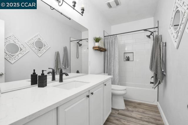 369 Myrtle Ln, Oakley CA: https://media.crmls.org/mediaz/b293decd-7f9d-4a2d-bc65-e14532ac2e39.jpg