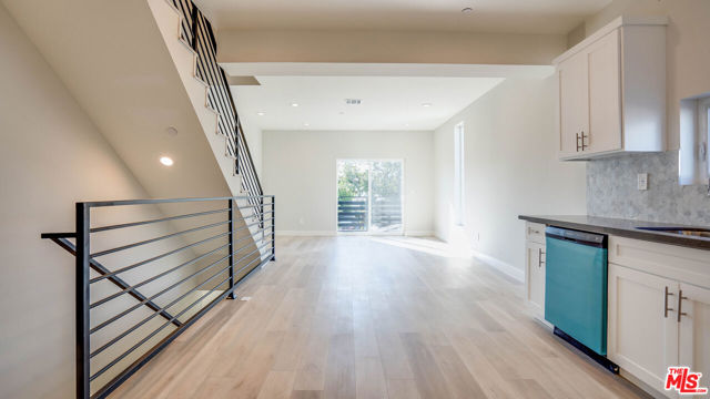 Image 3 for 610-1 N Gramercy Pl, Los Angeles, CA 90004