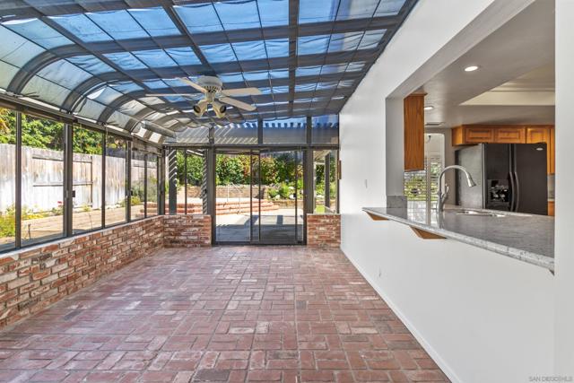 7214 Manzanita, Carlsbad CA: https://media.crmls.org/mediaz/b2948caa-d7a9-41c2-8554-8d4e7ec4bb0a.jpg