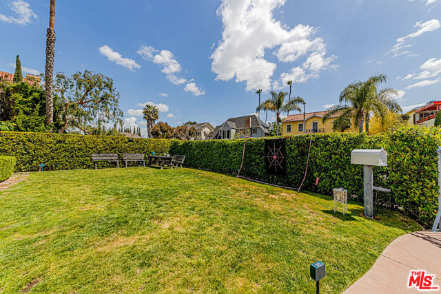 821 Lorraine Boulevard, Los Angeles CA: https://media.crmls.org/mediaz/b294bfe5-3a22-4502-b93c-27477b937670.jpg