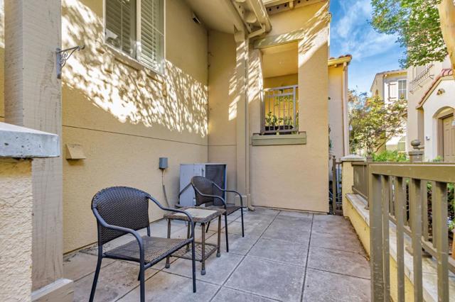 1142 Mente Linda Loop, Milpitas CA: https://media.crmls.org/mediaz/b29518d8-1ac8-408d-9c0f-8979b37ca6ef.jpg