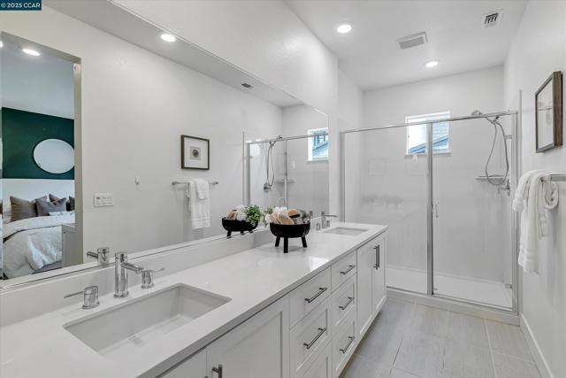 39103 Via Vicenza, San Ramon CA: https://media.crmls.org/mediaz/b2955cf8-b802-4370-bede-cc4c06594d5d.jpg