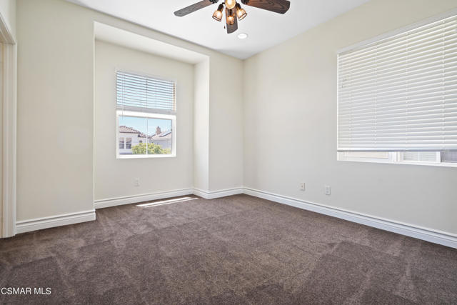 6077 Mandeville Place, Oak Park CA: https://media.crmls.org/mediaz/b2959828-2cf1-4658-a48c-5a8cb9787305.jpg