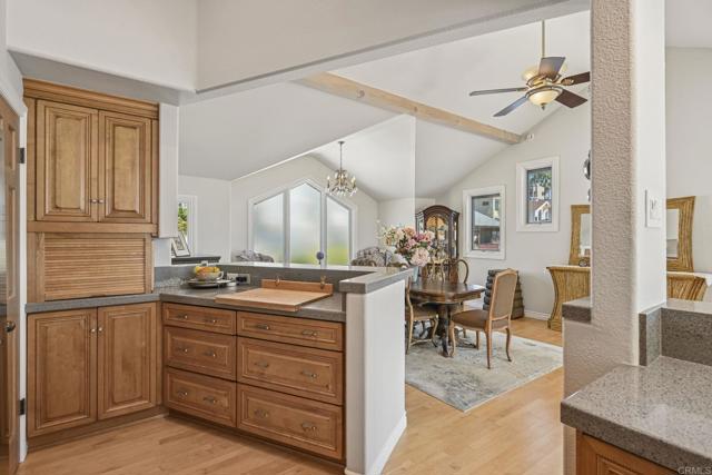 Detail Gallery Image 20 of 45 For 2542 Manchester Ave, Cardiff By The Sea,  CA 92007 - 3 Beds | 3/1 Baths