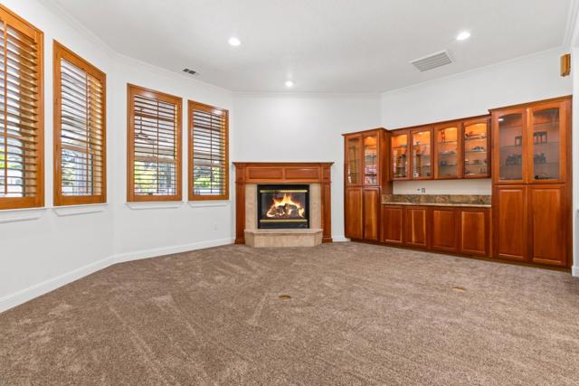 5000 Peach Blossom Lane, Oakdale CA: https://media.crmls.org/mediaz/b295fbf5-ecbd-4036-b490-b2212ef8ac1b.jpg