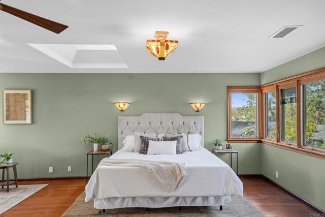 Detail Gallery Image 17 of 61 For 9110 Brier Rd, La Mesa,  CA 91942 - 4 Beds | 4 Baths