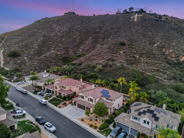 23860 Hollingsworth Dr, Murrieta CA: https://media.crmls.org/mediaz/b296c8a3-b7f4-4fa8-a573-7a298ddce2e1.jpg