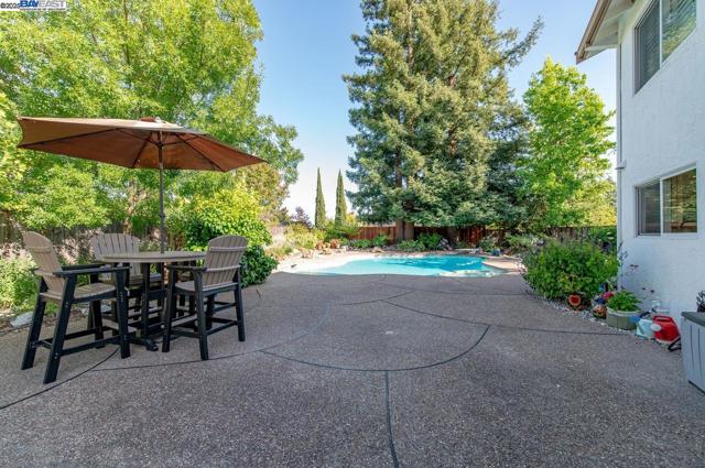 260 Mara Pl, San Ramon CA: https://media.crmls.org/mediaz/b297409b-c0ea-4361-b901-33e1adb4163f.jpg