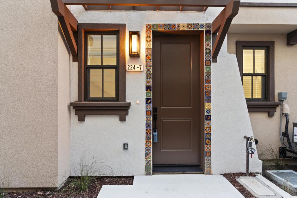 224 Carroll Street #7