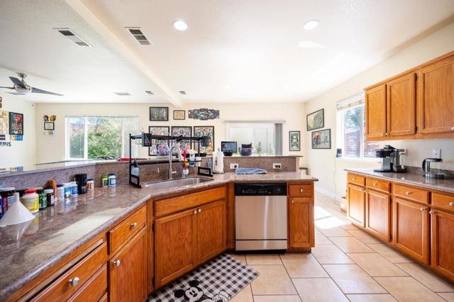 3645 Yacht Drive, Discovery Bay CA: https://media.crmls.org/mediaz/b2976b53-62a9-4dbb-9828-1604e42ec9b5.jpg