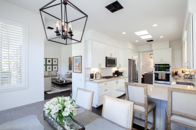 48225 Via Solana, La Quinta CA: https://media.crmls.org/mediaz/b2985c33-7eae-4743-85de-0fa346fb6ca3.jpg