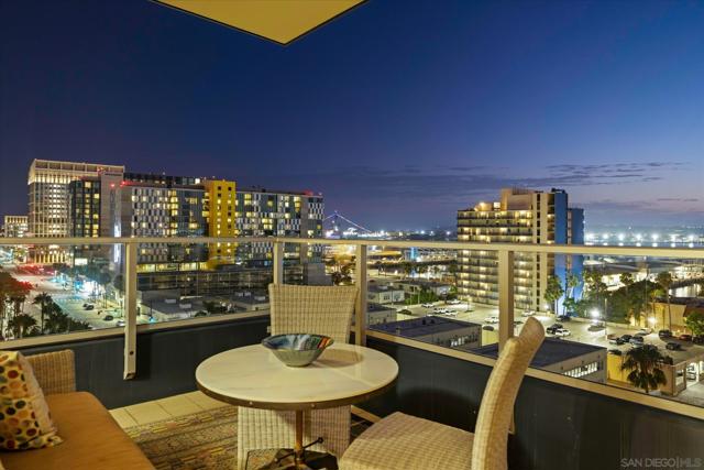 1325 Pacific Hwy, San Diego CA: https://media.crmls.org/mediaz/b2986aef-a650-475a-928e-4afadfac074c.jpg