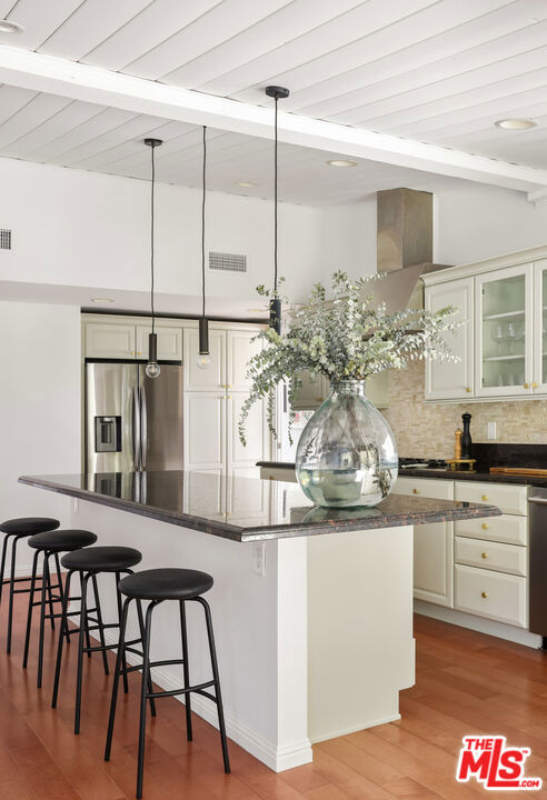 Drew Fenton | 1279 El Hito Circle Pacific Palisades CA | MLS: 7358476