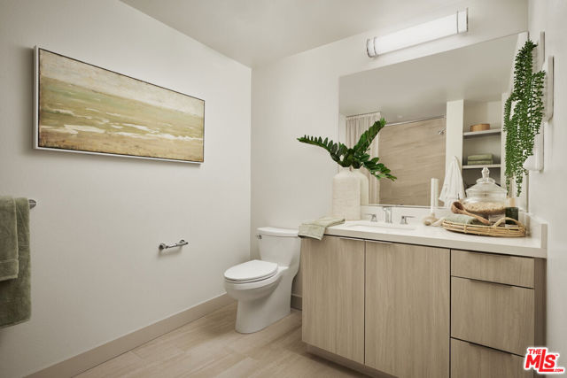 299 E Thousand Oaks Boulevard, Thousand Oaks CA: https://media.crmls.org/mediaz/b2999c9e-17c4-4590-8958-def6043812cd.jpg