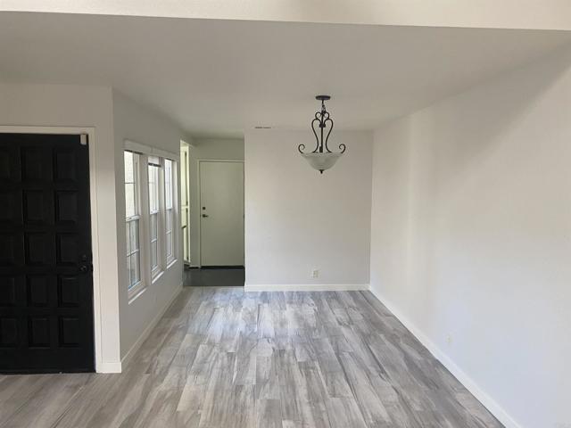 Detail Gallery Image 4 of 22 For 12582 Calle Tamega #102,  Rancho Bernardo (San Diego),  CA 92128 - 2 Beds | 2 Baths