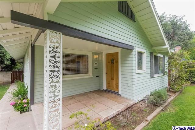 Detail Gallery Image 3 of 25 For 1890 Las Lunas St, Pasadena,  CA  - 3 Beds | 2 Baths