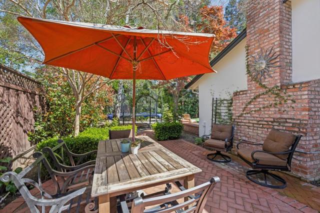 830 Monte Rosa Drive, Menlo Park CA: https://media.crmls.org/mediaz/b29aef6d-1802-49d8-ae7c-6dd277642e72.jpg