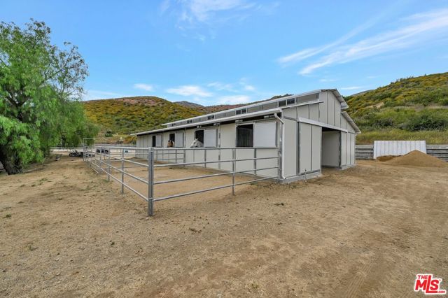 2940 Triunfo Canyon Road, Agoura Hills, California 91301, 3 Bedrooms Bedrooms, ,1 BathroomBathrooms,Single Family Residence,For Sale,Triunfo Canyon,24398243
