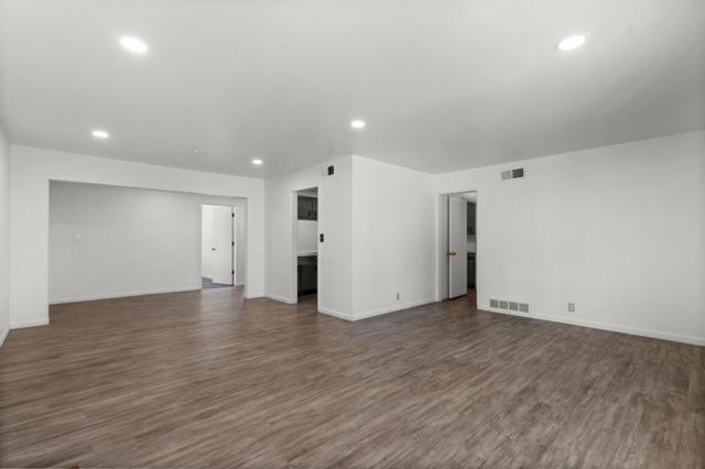 190 W Mckenzie Avenue, Stockton CA: https://media.crmls.org/mediaz/b29bc79c-f2c9-4cfe-8248-b8c1bc6da6d9.jpg