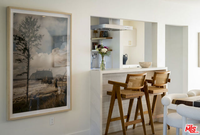 3981 Beethoven Street, Los Angeles CA: https://media.crmls.org/mediaz/b29cca80-5b46-4f57-86e1-8ba9d43928d0.jpg