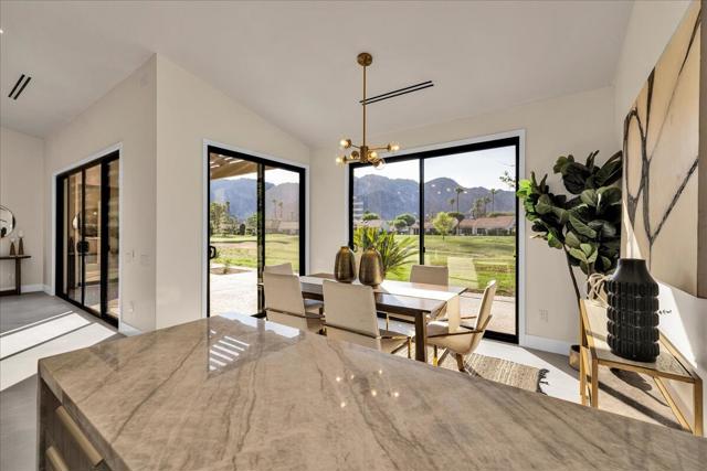 78136 Calle Norte, La Quinta CA: https://media.crmls.org/mediaz/b29ce707-184d-4693-821d-9c78025bbe61.jpg