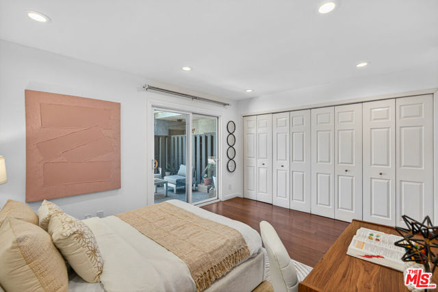 1920 Pandora Avenue, Los Angeles CA: https://media.crmls.org/mediaz/b29dcda2-4685-4367-a394-2d53a233a639.jpg