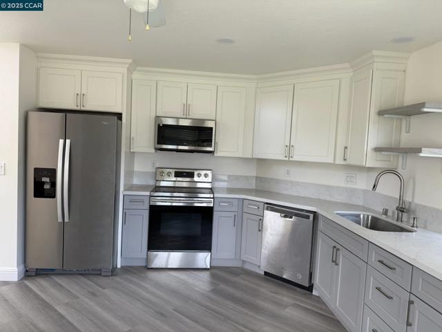 797 Orinda Ct, Fairfield CA: https://media.crmls.org/mediaz/b29f12d6-af4b-446b-8ace-2227af20fff7.jpg