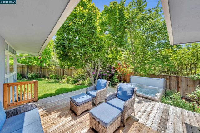 231 Orchard Rd, Orinda CA: https://media.crmls.org/mediaz/b29f2180-f1ba-48a9-9db4-cff414d41cf1.jpg