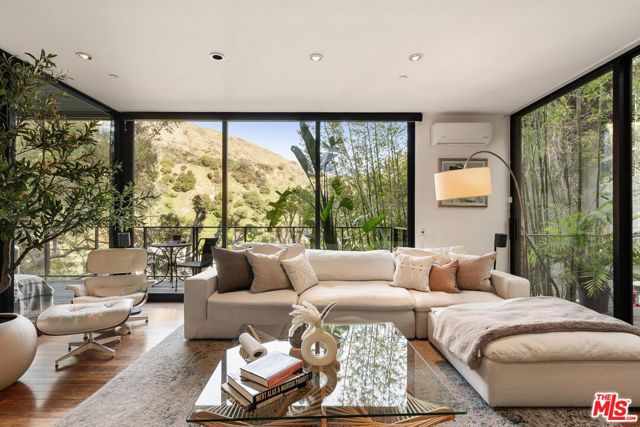 2020 Wattles Drive, Los Angeles CA: https://media.crmls.org/mediaz/b2a002bc-8700-4ee2-8205-0a11296a00e7.jpg