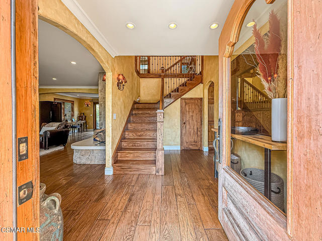 31145 Lobo Vista Road, Agoura Hills CA: https://media.crmls.org/mediaz/b2a0d545-e00b-45d2-9a0b-b0190ff4aa26.jpg