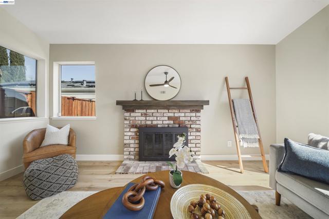 Image 23 of 53 For 4138 Bishop Pine Way