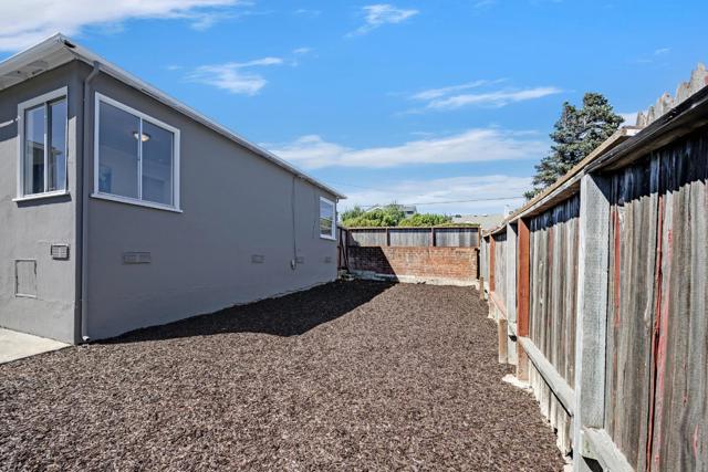 443 Lomita Avenue, Millbrae CA: https://media.crmls.org/mediaz/b2a14f45-9db1-486b-9622-61cf77de7fe6.jpg
