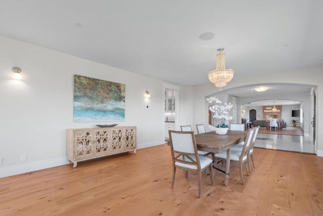 40 S Circle Drive, Santa Cruz CA: https://media.crmls.org/mediaz/b2a290e1-adec-4270-98bc-6825121e6109.jpg