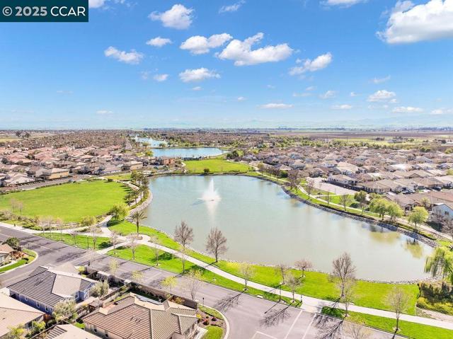 9956 Pyramid, Discovery Bay CA: https://media.crmls.org/mediaz/b2a2c4ea-f92f-4790-a04b-79e881b8a259.jpg